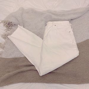 Plus size white denim jeans w/ frayed hem